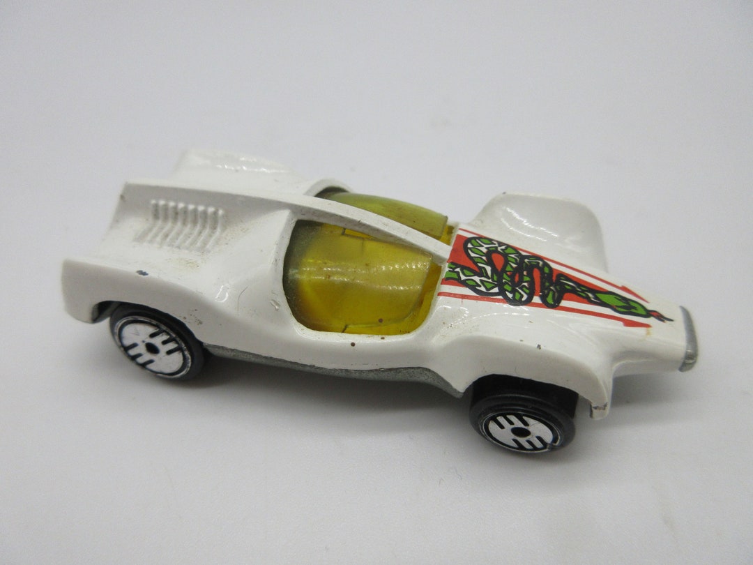 Hot Wheels 1999 Double Vision 黒 ミニカー Amazon.com: Hot Wheels 1999-987 Car-toon Friends Series 3 of