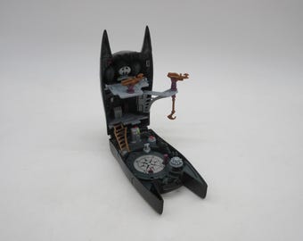 1995 BATMAN Forever Batcave Mini Playset Action Figure Vintage Toy