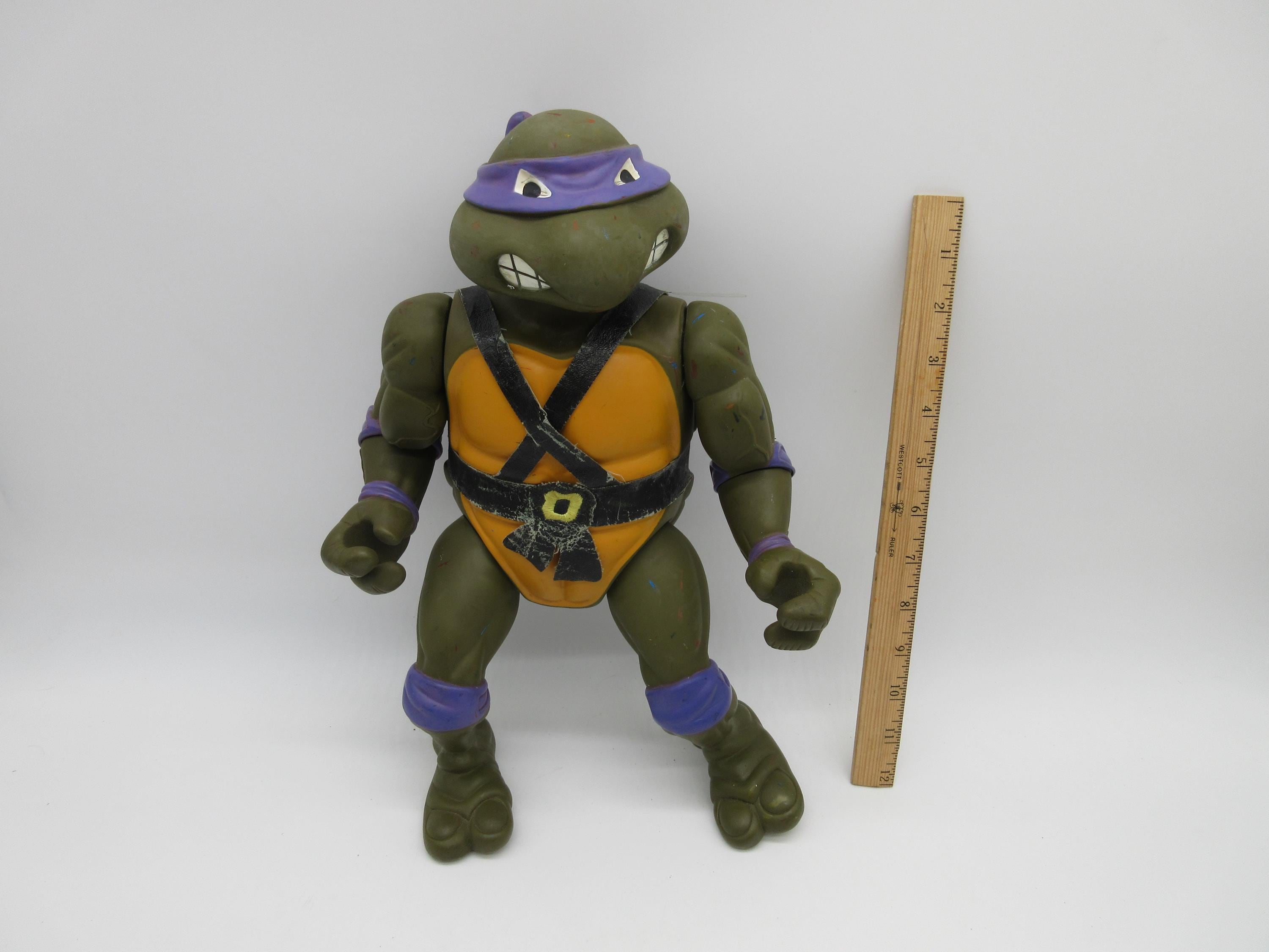 ビンテージ、1989年製のGIANTタートルズのフィギュアです。 ビンテージ、1989年製のGIANTタートルズのフィギュアです