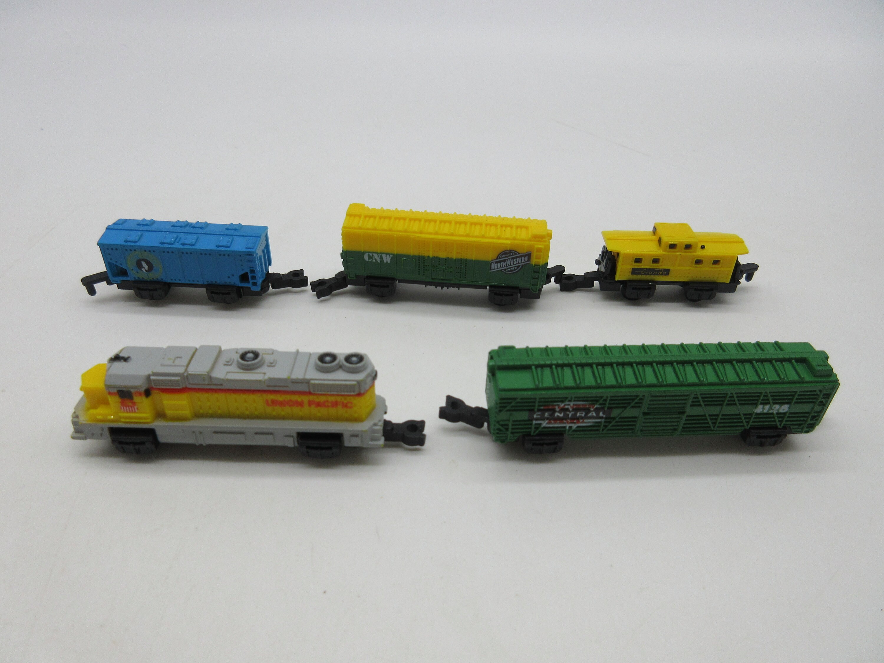Фургон трансформер Micro Machines