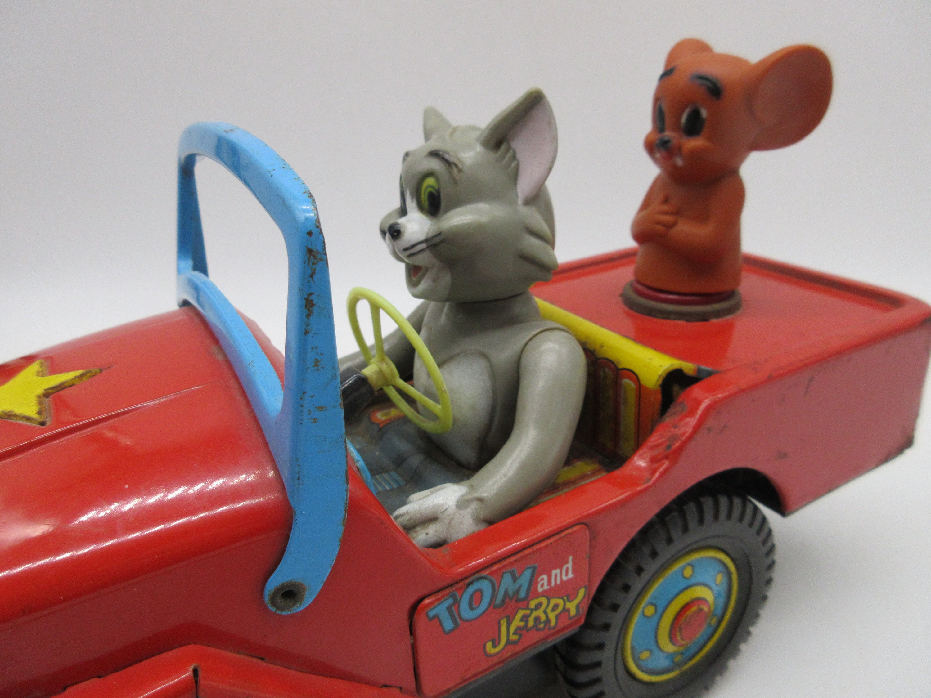 1960's TOM & JERRY Tin Toy - by Modern Toys - Jeep - Battery