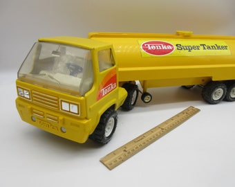 1979 TONKA SUPER TANKER - Semi Truck  - Pressed Steel - Diecast