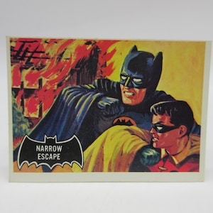 1966 BATMAN #21 Narrow Escape - Topps - Original Non-Sports Card -