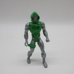 1984 DR. DOOM  - Super Powers - Action Figure - Vintage Toy