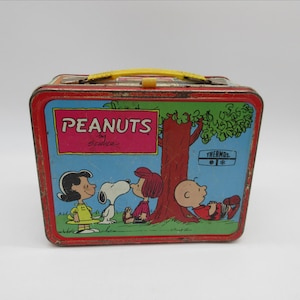 1968 PEANUTS - Snoopy - Charlie Brown LUNCHBOX - Lunch Box