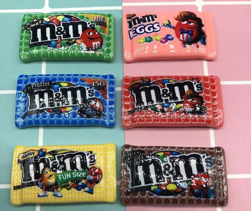10pc- 34mm Kawaii M&M Chocolate M Beans Bag Flatback Resin