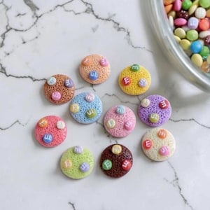 7 Mini M&M Cookie Cabochons 19mm Resin M- Bean Chocolate Chip Desserts Colorful Kawaii Fake Food Treats Slime + Decoden Craft Embellishments