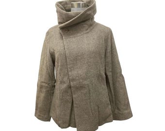 Chaqueta vintage Issey Miyake Plantation: prendas de abrigo minimalistas de vanguardia hechas en Japón