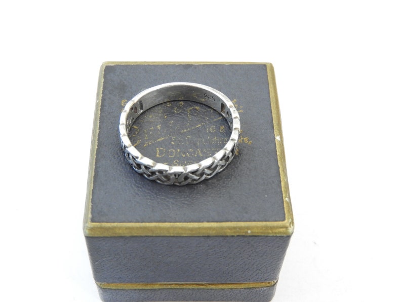 UK R Vintage Arts and crafts band ring sterling silver US 8.75 925