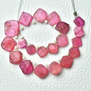 Natuurlijke gehamerde robijn ruwe kralen 6 mm tot 9 mm ongepolijst kussen brioletten edelsteen kralen glas gevulde robijn kralen sieraden 10,20 stuks nr.5589