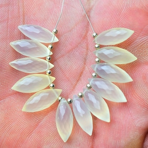 天然ホワイトカルセドニー デュードロップ ビーズ 7 x 19 mm ファセット デュードロップ ブリオレット 宝石ビーズ カルセドニービーズ 5 ペア (10 個) No5058