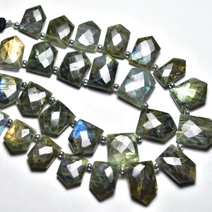 Cuentas de labradorita natural de 11 x 16 mm a 13 x 19 mm, facetadas, con forma de briolette, de piedra preciosa de labradorita de fuego - Tira de 23 cm (n.° 4809)