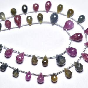 天然マルチサファイア ティアドロップ 5 x 8 mm ～ 6 x 10 mm ファセットティアドロップ ブリオレット 宝石ビーズ 極上サファイアストーン - 7インチストランド No4628