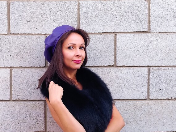 leather beret gucci