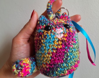 Porte clés gros chat multicolore au crochet