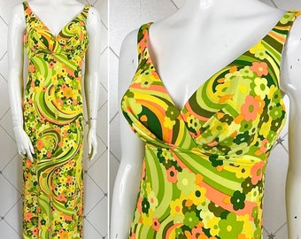 Late 1960s Psychedelic Daisy Print Maxi Sun Dress ..Structured internal Bra Cups .. Label: CATALINA .. UK 10 .. Original Vintage Sixties 60s