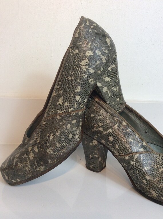 1940's CC41 Faux Snakeskin all Leather Court Shoe… - image 8