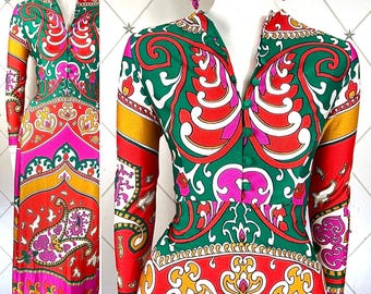 Atemberaubendes Maxikleid aus Viskose-Jersey mit psychedelischem Spiegelprint aus den späten 1960er Jahren. Knopfleiste bis zur Taille. Größe: UK 12. Original aus den 60er Jahren.