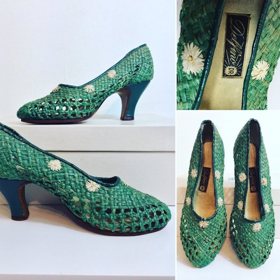 1940's Green Raffia Shoes with embroidered White D