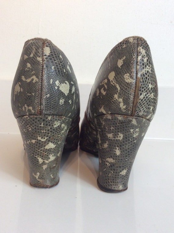 1940's CC41 Faux Snakeskin all Leather Court Shoe… - image 7