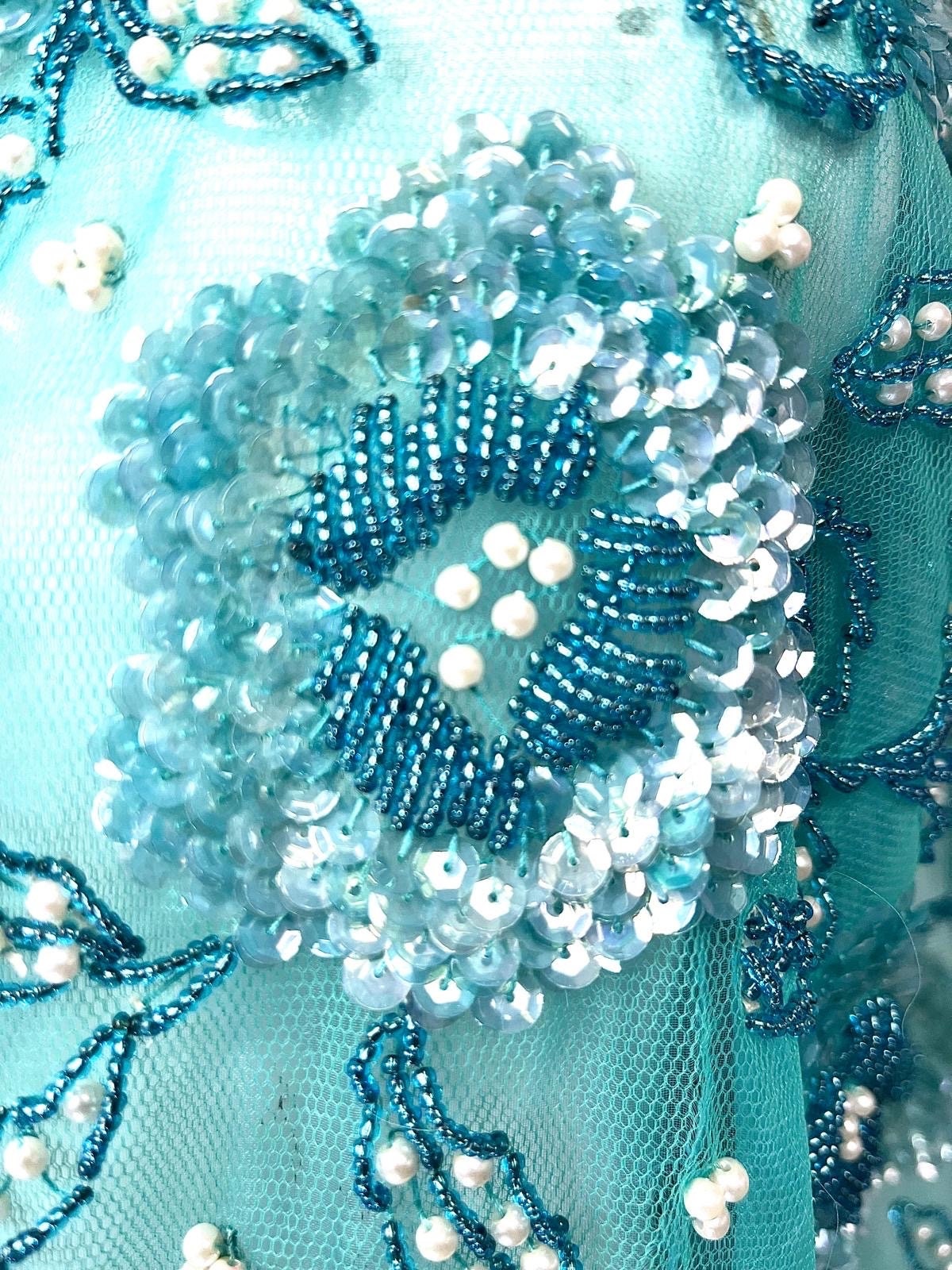 ターコイズ ビーズ装飾 ドレス M2K89455| Shimmering ball gown in patterned glitter tulle
