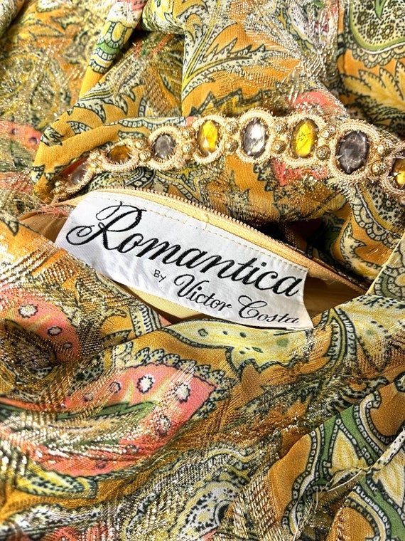 On Hold* Late 1960s Shimmering Gold Lurex Paisley… - image 10