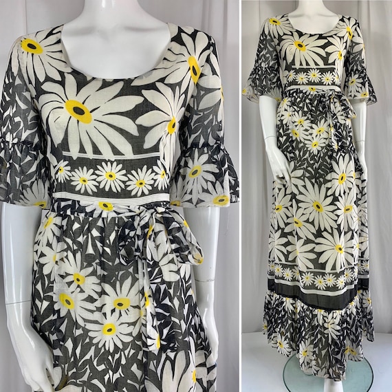 1970's Abstract Daisy Print Maxi Dress.. Self Fabr