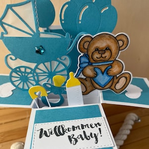 Babykaart jongen blauw met handgeschilderde teddybeer