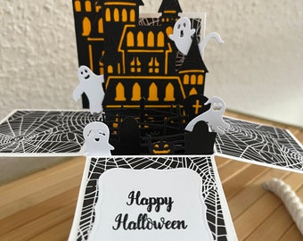 Château effrayant de carte Halloween