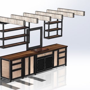 Puede incluir: Un gabinete de madera con detalles en metal negro y un fregadero de cobre. El gabinete tiene dos cajones a la izquierda, una bodega de vino en el centro y dos cajones a la derecha. Hay dos estantes sobre el gabinete y un espejo sobre el fregadero. Los estantes y el espejo tambi&eacute;n est&aacute;n hechos de madera y metal.