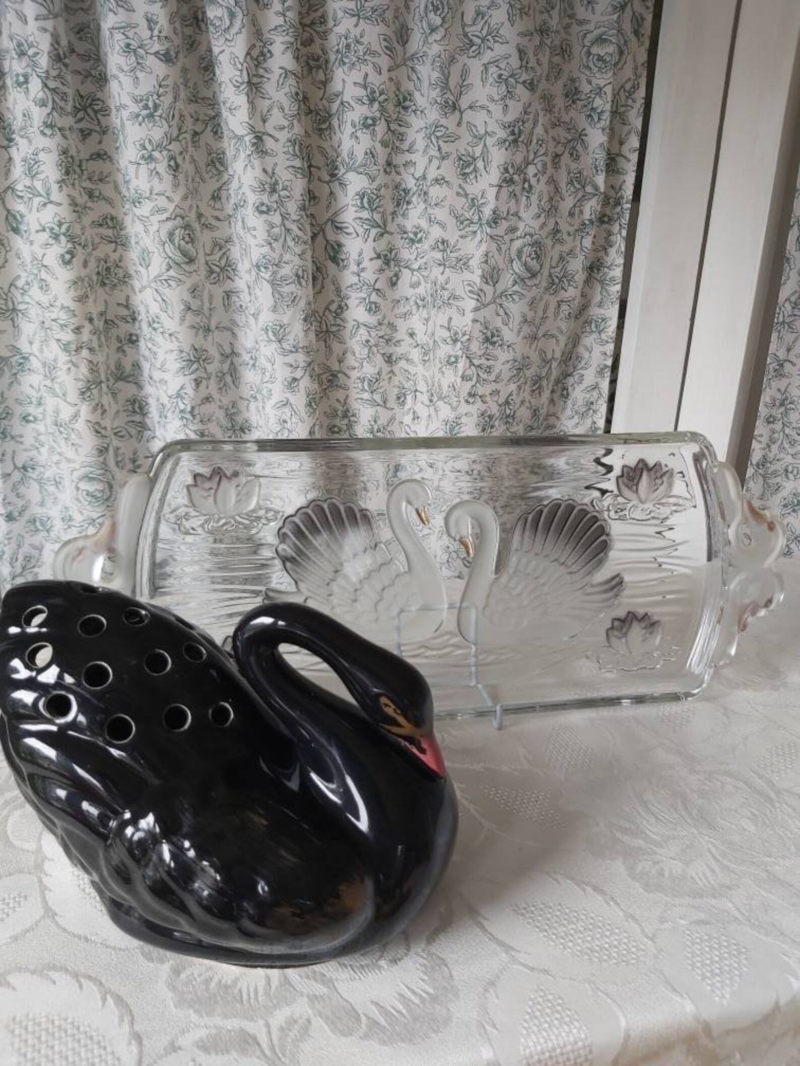 Vintage Black Swan Vase c1950s1970s Etsy
