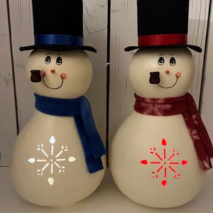 Clarence: Lighted Snowman with Snowflake Belly