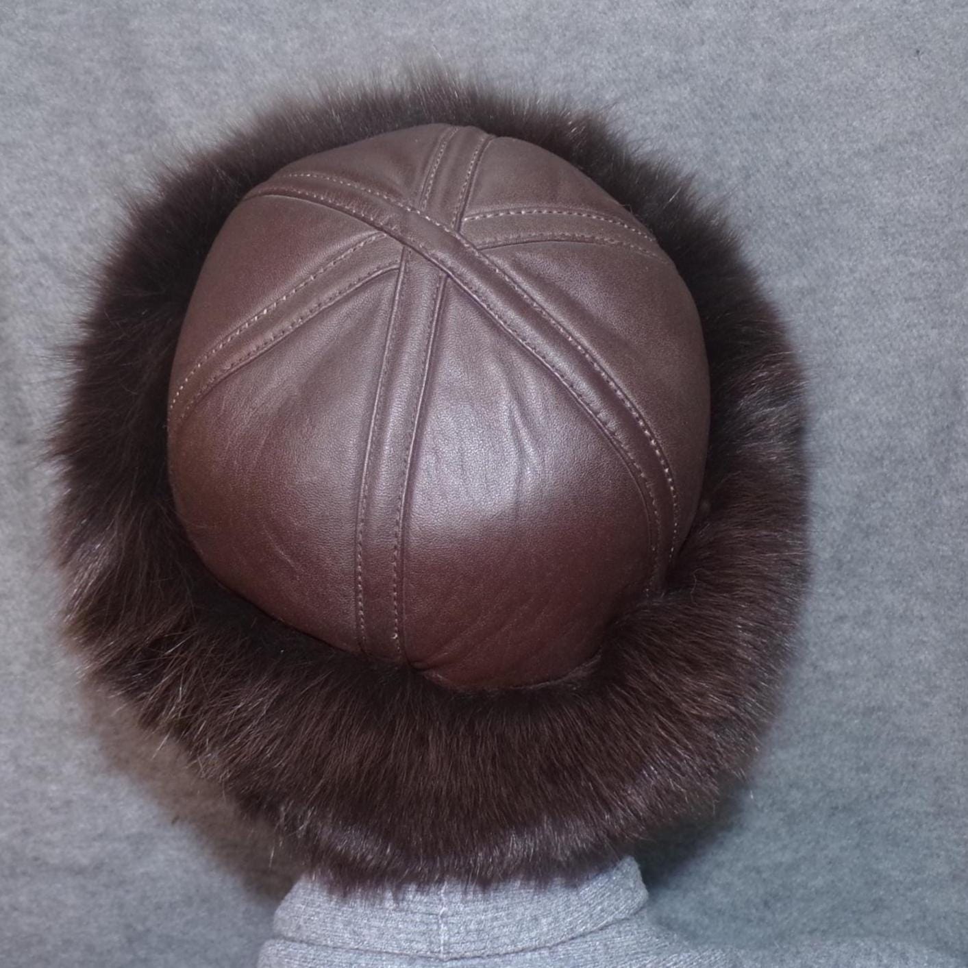 Crystal Fox Beret, Size Medium, 22-1/2”, Certified Vintage Fur Handmade Canadian Fox Fur Hat: Brown Leather Beret - Etsy main image 2