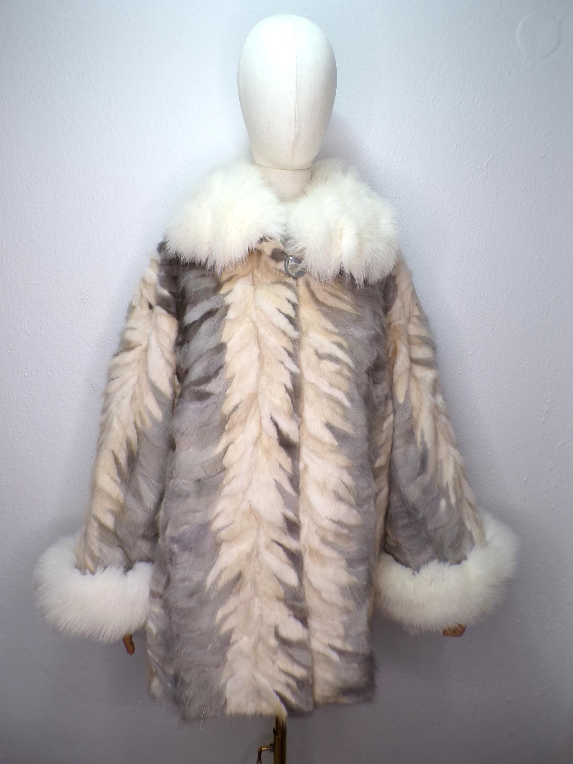 Cappotto con cappuccio in pelliccia di visone! Nuova pelliccia autentica naturale! - Italia