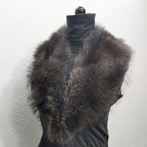 Collier raccoon chic, revers fox, chauffe-cou raton laveur de luxe, cou de fourrure de raton laveur, collier de fourrure naturel, collier détachable élégant, revers détachable