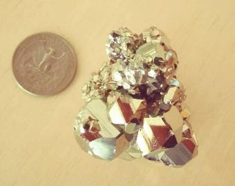Pyrite specimen bright / Pirita especimen brillante. Cubic Form from Perú / Pyrite Rough Excellent specimen Huanzalá Mine Free shipping