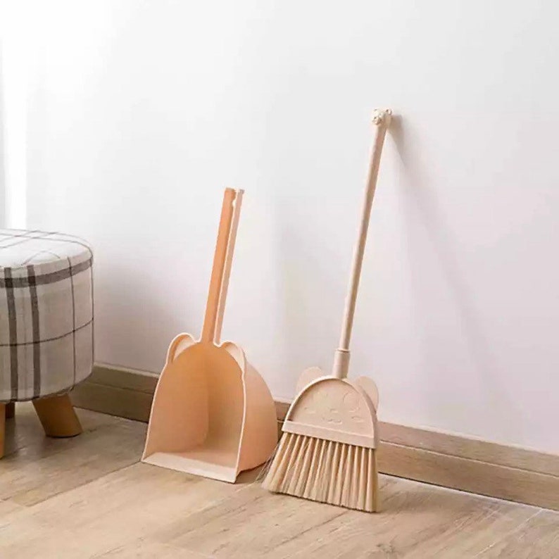 Montessori broom & dustpan set