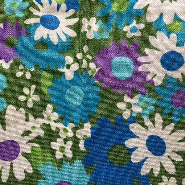 Fabulous flower power, decor weight fabric, 4 vintage remnants
