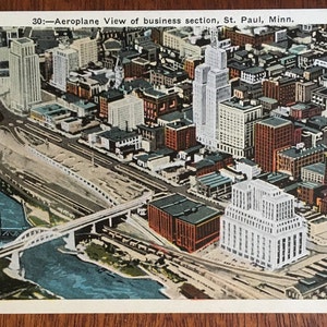 Carte postale vintage La section des affaires de St. Paul, Minnesota vue d'un aéroplane.