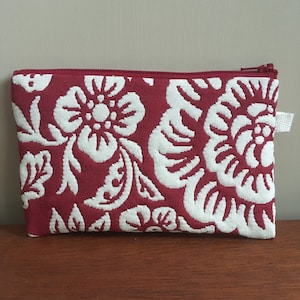 Pochette doublée, zippée, porte-monnaie, rangement de sac