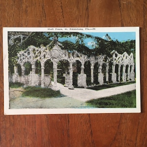 Clôture de coquillages, St. Petersburg, Floride, carte postale vintage