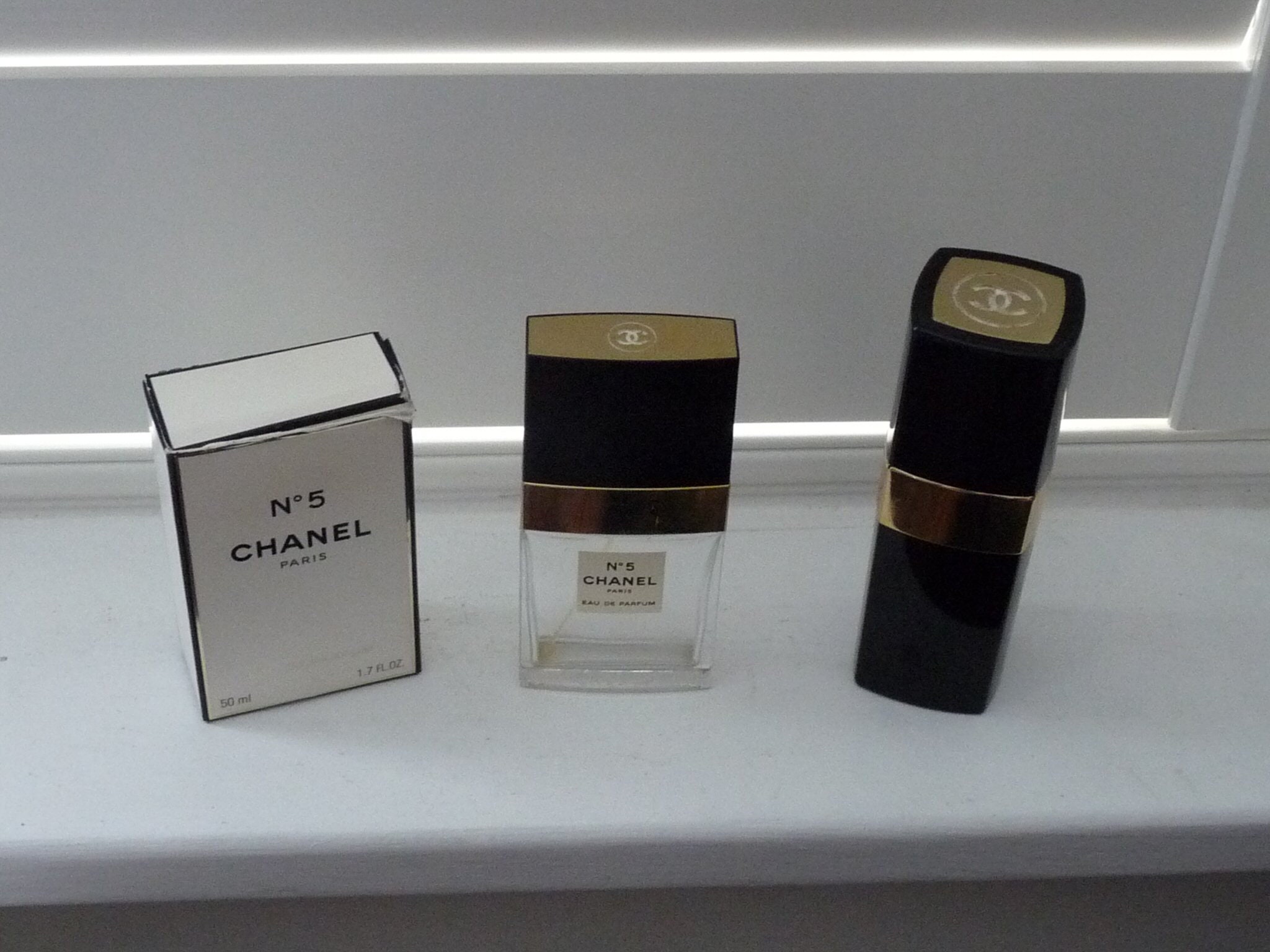 Chanel No. 5 3.4 fl oz EMPTY Eau de Parfum spray bottle with box Made in  France