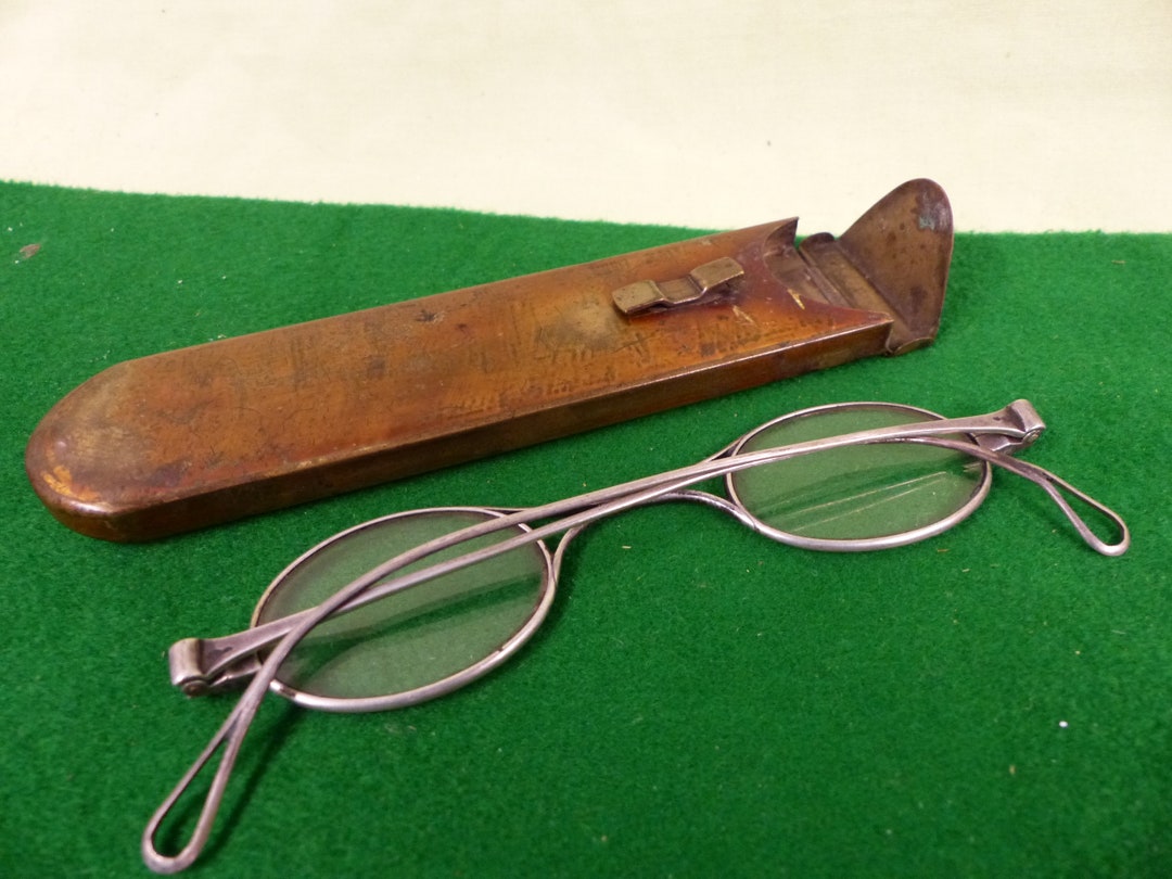 Vintage Reading Glasses With Metal Case Etsy