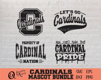 Può includere: Un set di quattro file di taglio digitale in bianco e nero con la parola "Cardinals" in diversi stili. I design includono una grafica in stile vintage "Let's Go Cardinals", un design "Property of Cardinal Nation", un design "You can't hide that Cardinal Pride" e un design "Cardinals" con una grande "C".