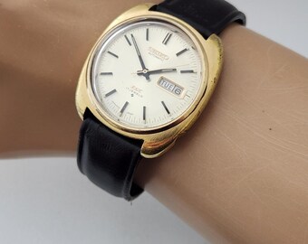 Saa★即購入OK Vintage SEIKO DX AUTOMATIC, Model 6106-8489, 17 Jewels, Day/date