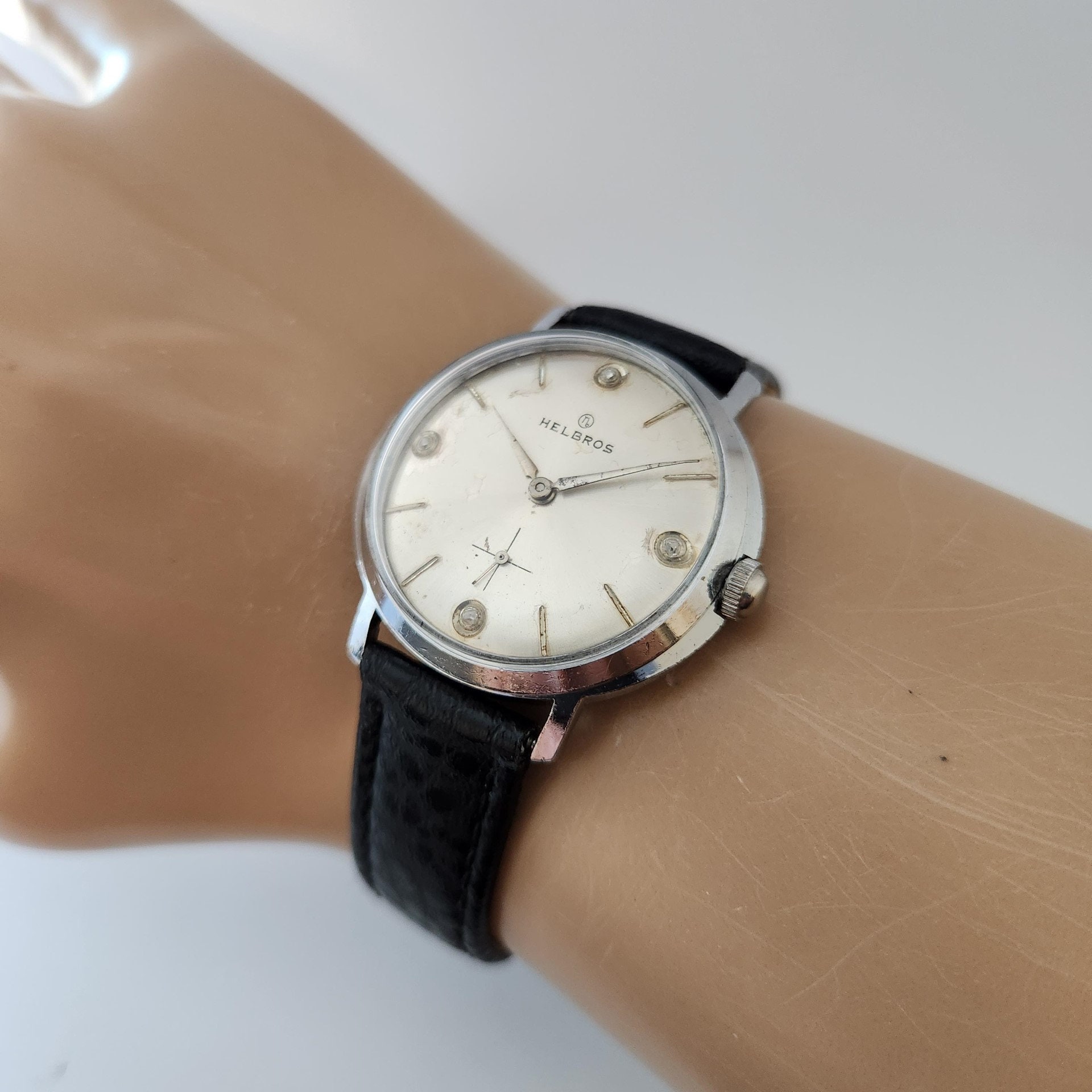 Vintage HELBROS Gents Watch, SWISS Made Movement, Unique Case