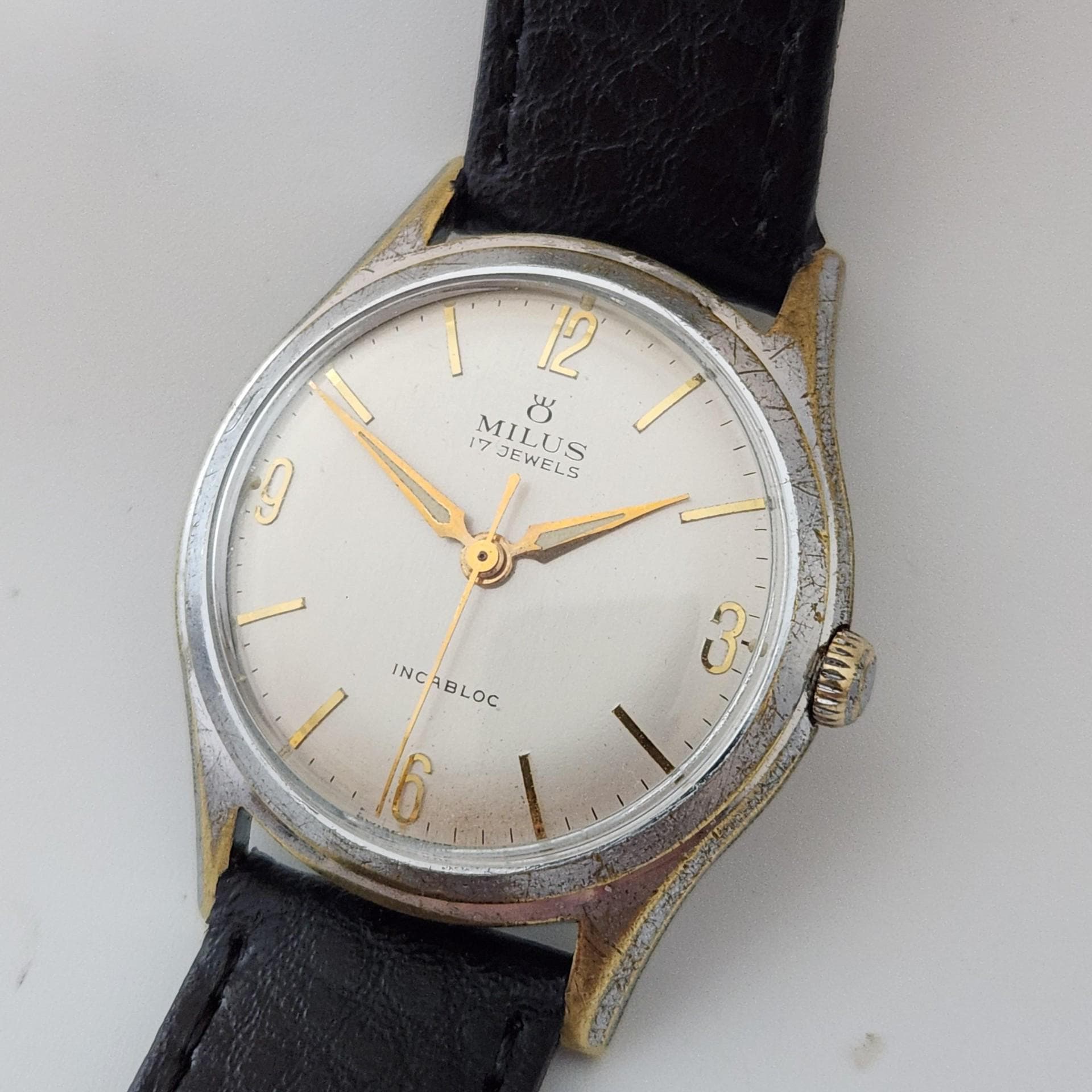 Vintage MILUS Gents Watch, SWISS Made, Sought After Brand, 17