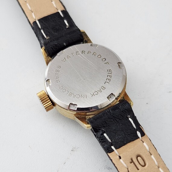 Vintage DUMAI Ladies Watch, SWISS Made 21 Jewels, Daye Window