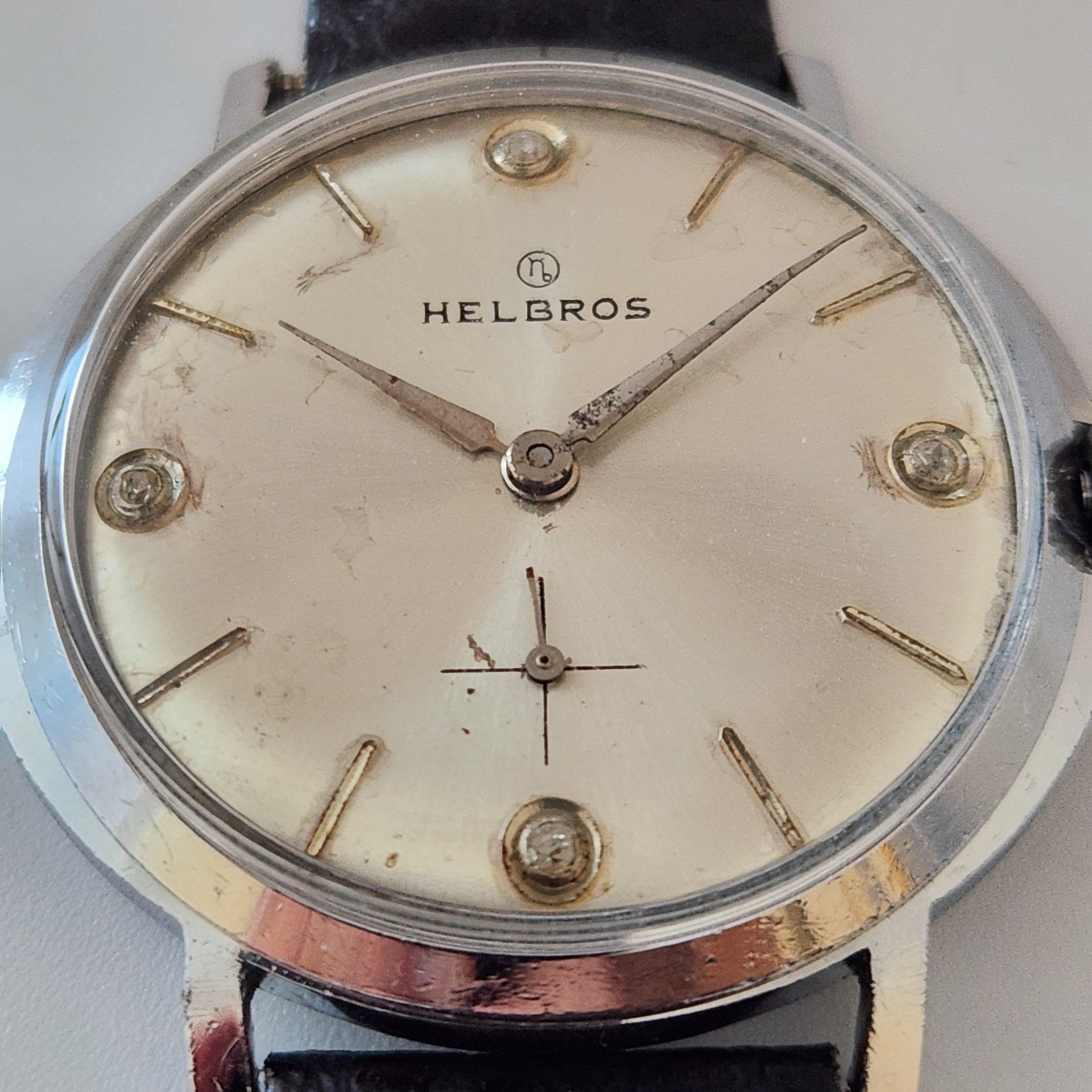 Vintage HELBROS Gents Watch, SWISS Made Movement, Unique Case