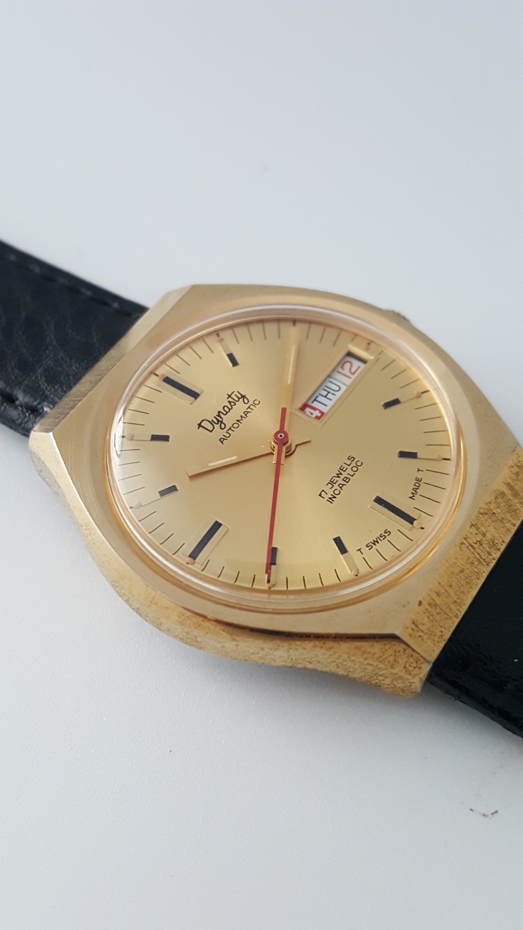 Vintage Dynasty AUTOMATIC Swiss Made 17 Jewels Day Date Very Fine Condition Circa Mid 1970 s Serviced